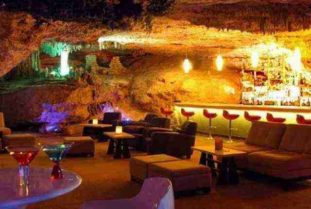 Alux-Caverna-Lounge-Mexico2-640x431 Os 30 bares mais exóticos e luxuosos do mundo