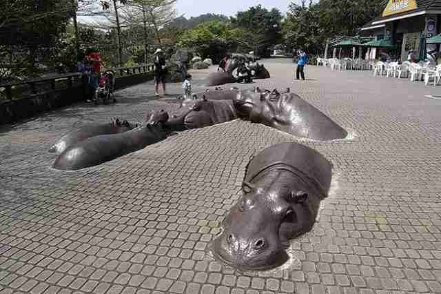 Esculturas-de-hipopotamo-Taipei-Taiwan-640x426 As estátuas e esculturas mais estranhas do mundo