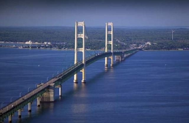 Mackinac-Michigan-EUA As pontes mais incríveis e assustadoras do mundo