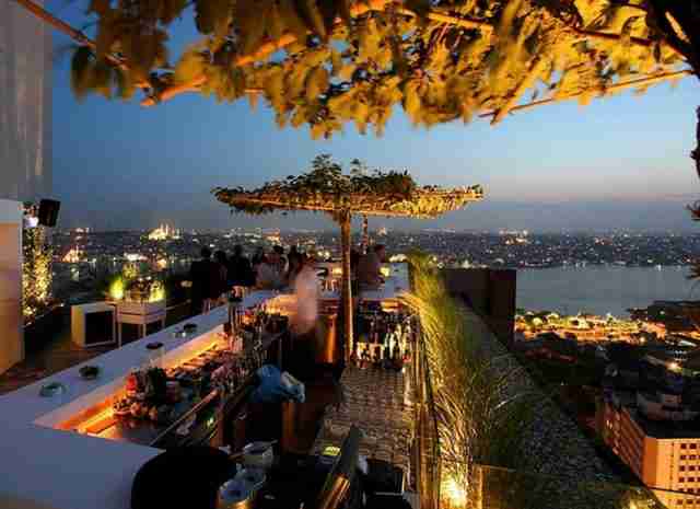 Mikla-The-Marmara-Pera-Istambul-640x465 Os 30 bares mais exóticos e luxuosos do mundo