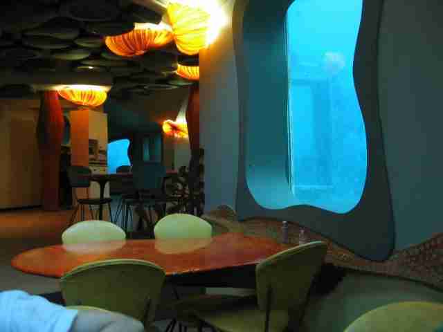 The-Red-Sea-Bar-Israel2-640x480 Os 30 bares mais exóticos e luxuosos do mundo