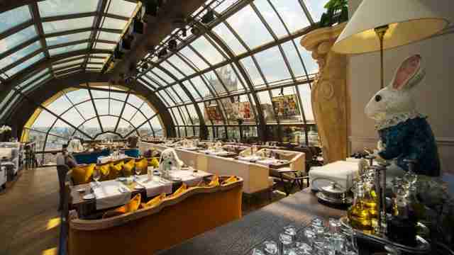 White-Rabbit-Restaurant-Bar-Moscou-Russia-640x360 Os 30 bares mais exóticos e luxuosos do mundo