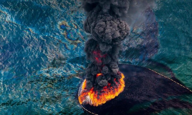 Visao-aerea-das-chamas-sobre-o-oleo-derramado-apos-um-acidente-no-Golfo-do-Mexico Imagens chocantes que comprovam que estamos em perigo