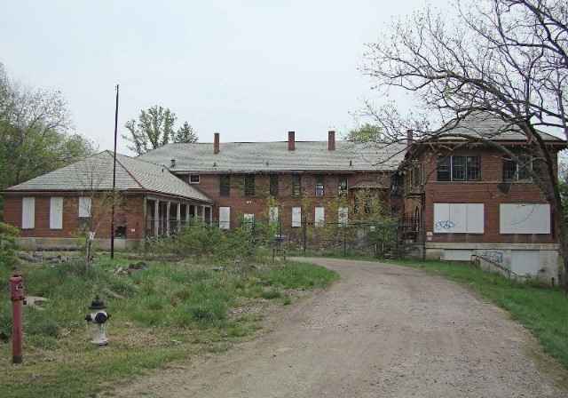 Atenas-Lunatic-Asylum4-1 A terrível história do hospital psiquiátrico The Ridges em Ohio