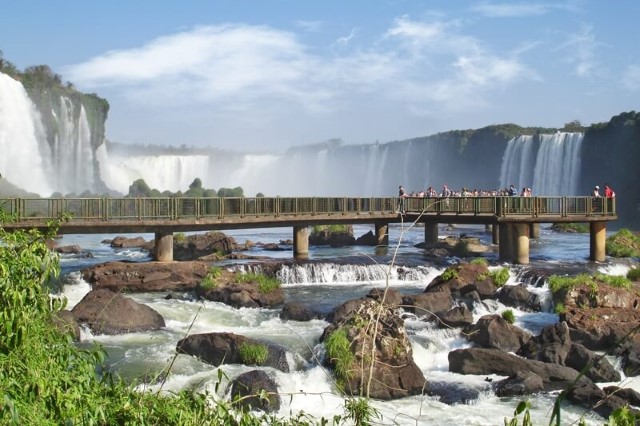 cataratas-do-iguacu-brasil-1 Conheça os 100 lugares mais lindos do mundo