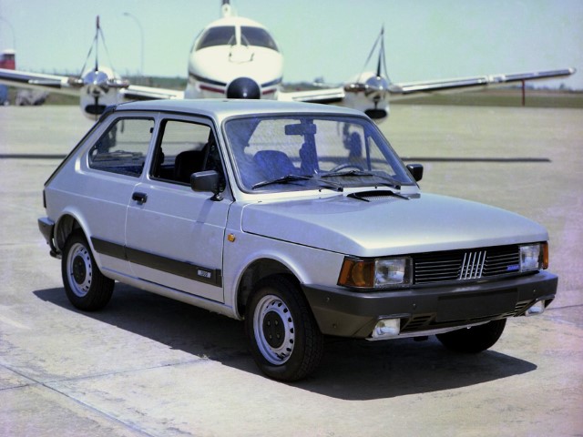 Spazio-Fiat Relembre os 40 carros que fizeram sucesso no anos 80