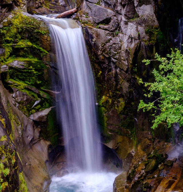 Quedas-Christine-Mount-Rainier-National-Park-Washington As 15 cachoeiras mais lindas do mundo